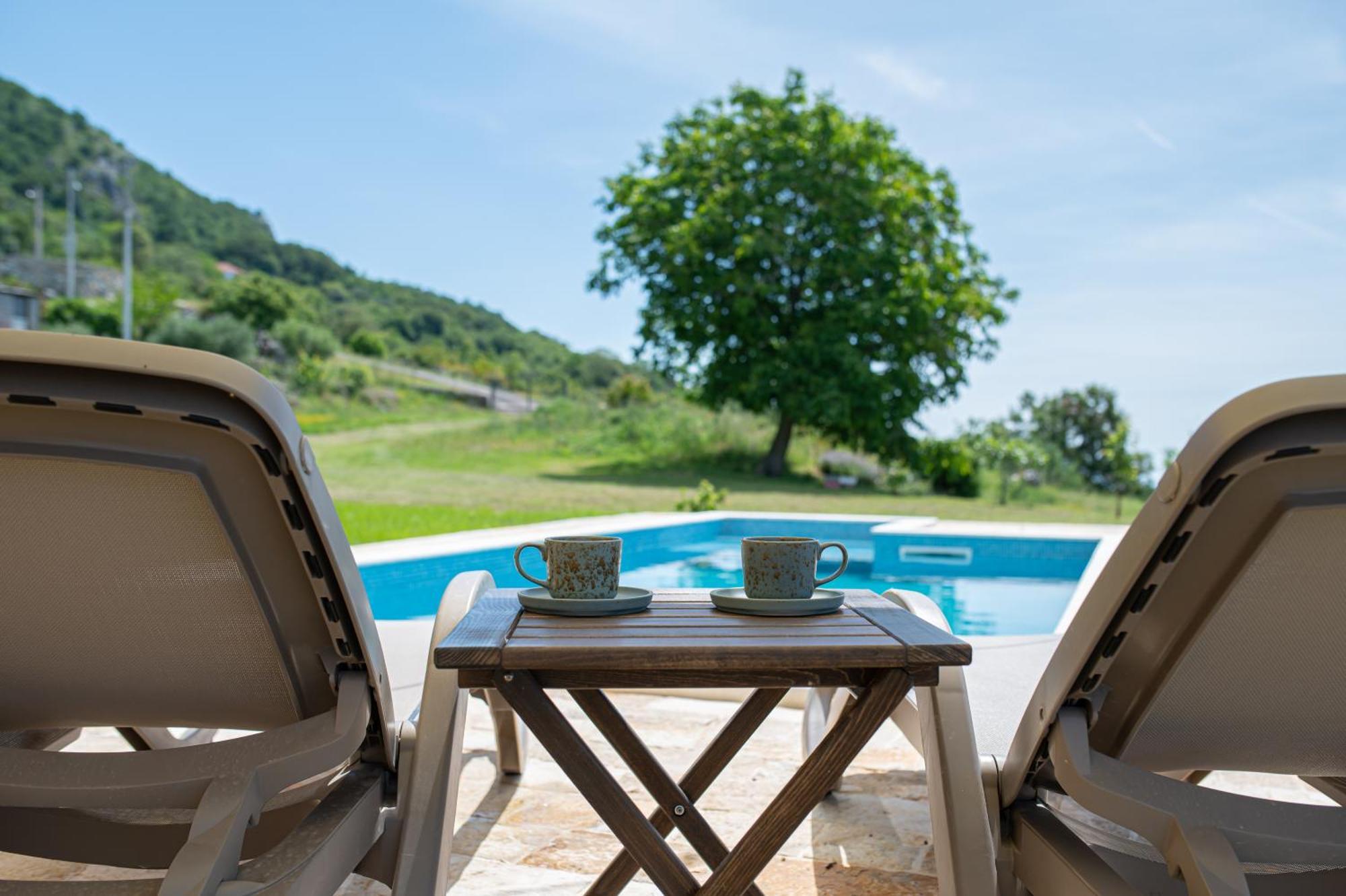 Country Home Dolac Bar Exterior photo